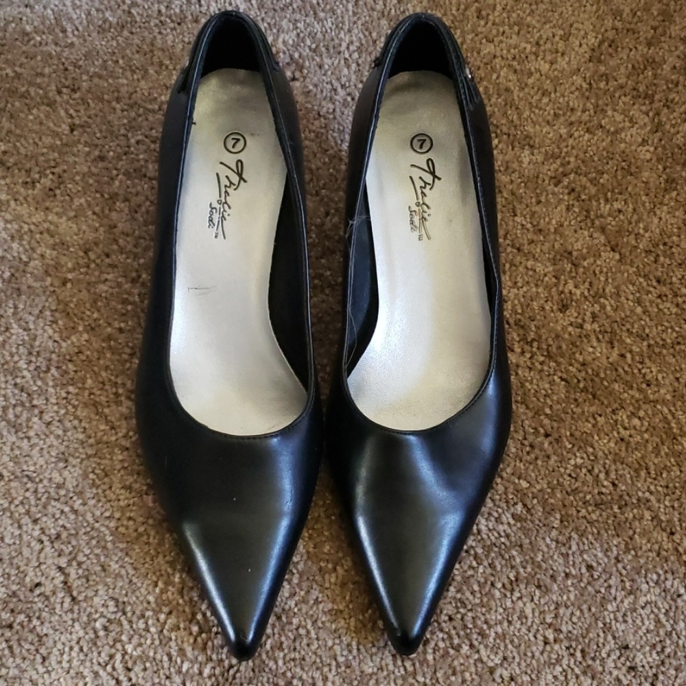Black kitten heel